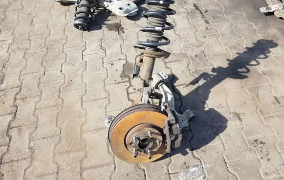 Opel Zafira C Front wheel hub spindle knuckle