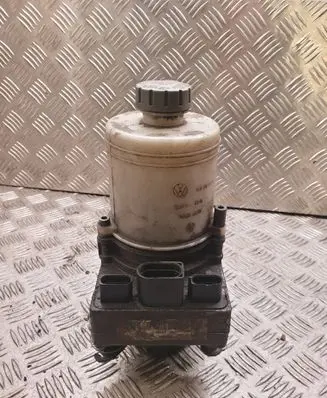 Skoda Fabia Mk1 (6Y) Power steering pump 6Q0423155AD