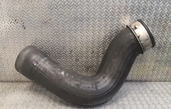 Porsche Cayenne (9PA) Intercooler hose/pipe 7L5145833A
