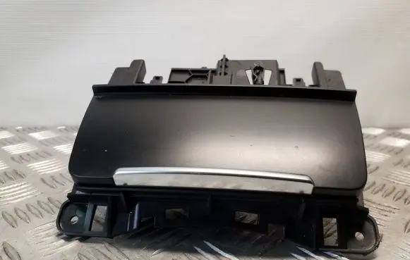 Audi A5 Sportback 8TA Ashtray (front) 8K0857951