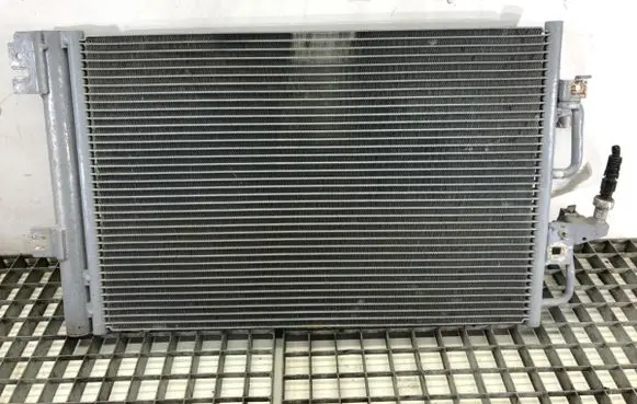Opel Astra H Coolant radiator