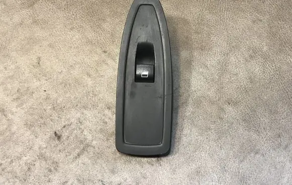 BMW 1 F20 F21 Electric window control switch 7240421