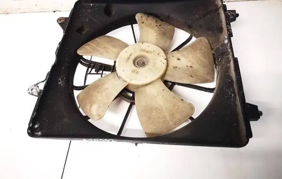 Honda Civic Radiator cooling fan shroud 