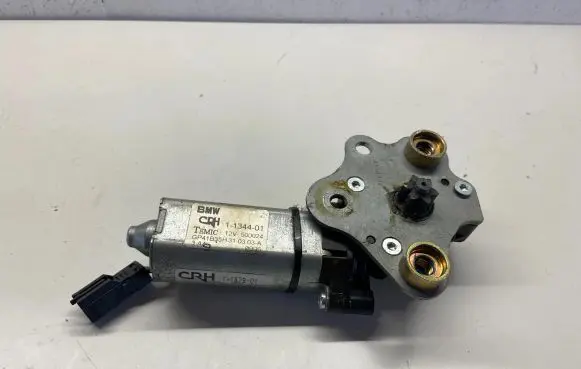 BMW 3 E92 E93 Seat adjustment motor 1134401 12V500024