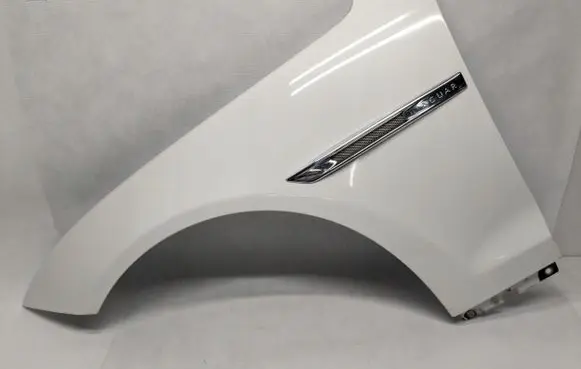 Jaguar XJ X351 Fender