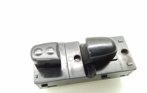 Nissan Leaf I (ZE0) Electric window control switch 254111KA5A
