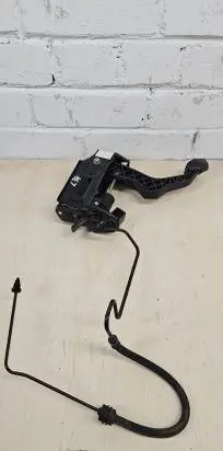 Volkswagen Golf V Clutch pedal 1J1721059AE