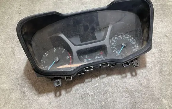 Speedometer (instrument cluster)