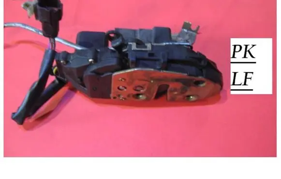 KIA Carnival Front door lock A045776