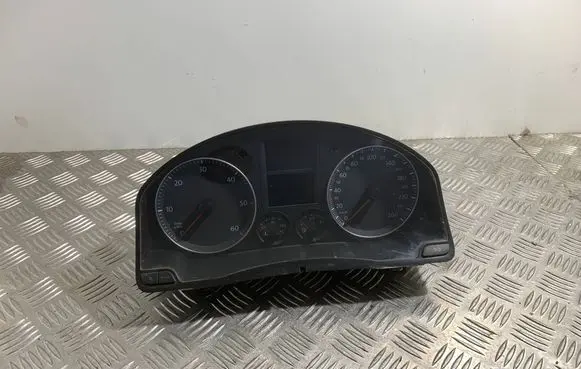 Volkswagen Golf V Speedometer (instrument cluster) 1K0920861B