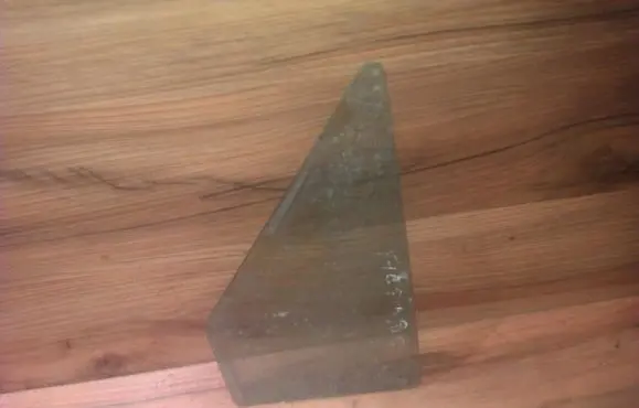 Rear vent window glass