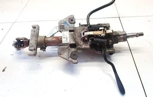 Chrysler Voyager Steering wheel axle p04680731 tpjnc096900768