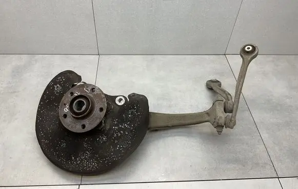 Audi Q5 SQ5 Front wheel hub 