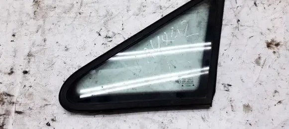 Volkswagen Sharan Front triangle window/glass 