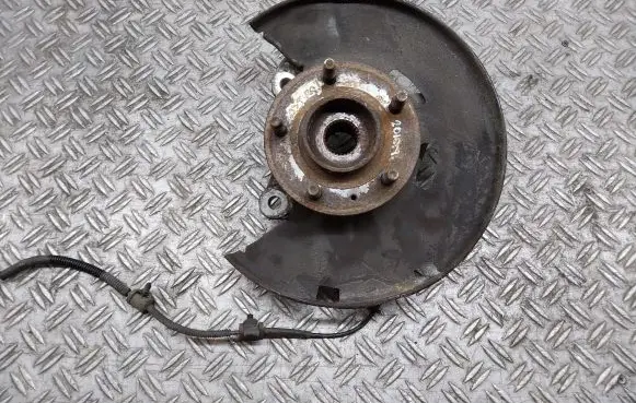 Opel Astra J Front wheel hub