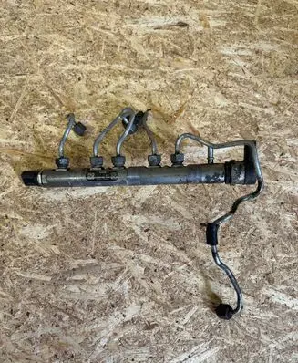 BMW 3 E90 E91 Fuel main line pipe 0445214131 7797882