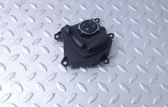 Mercedes-Benz E W211 Seat control switch A2118207710