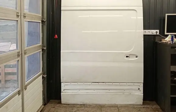 Mercedes-Benz Sprinter W907 W910 Side sliding door 