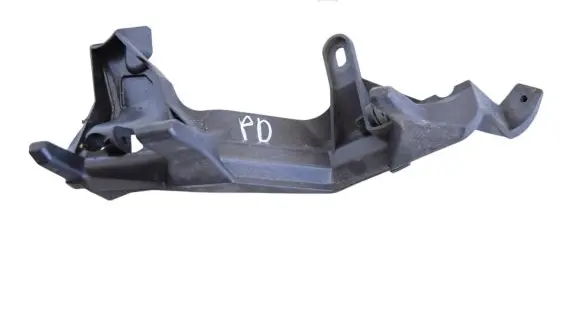 Porsche Cayenne (9PA) Front bumper mounting bracket 7L5807890