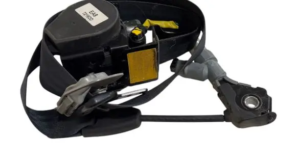 Mitsubishi Outlander Front seatbelt 6091404