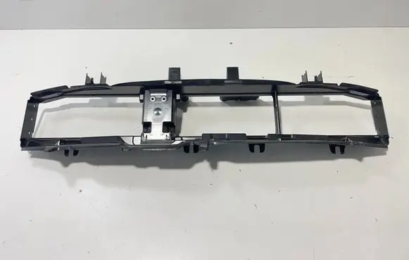 BMW 4 G22 G23 G24 G26 Intercooler air guide/duct channel 8071320