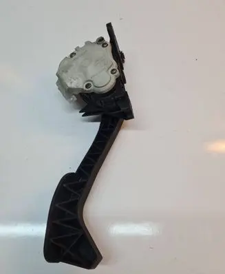 Volvo C70 Accelerator throttle pedal 9209746