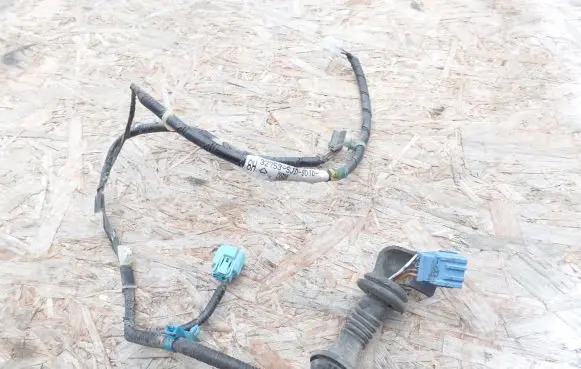 Honda FR-V Rear door wiring loom 32753SJD90101