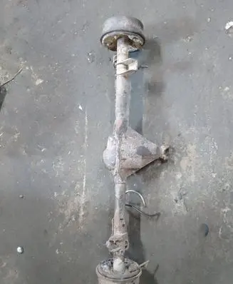 Jeep Cherokee XJ Rear axle beam 43225 237 082988
