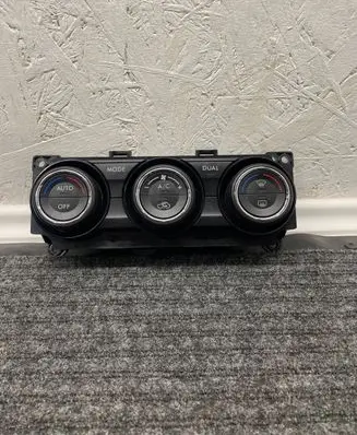 Subaru XV I Climate control unit 72311FJ040 T1018223T 20706CA