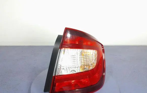 Skoda Rapid (NH) Rear/tail lights 5JH945096