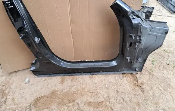 BMW X3 G01 Front sill (body part) 
