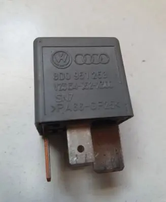 Audi A4 S4 B6 8E 8H Other relay 8D0951253 V23134J52X300