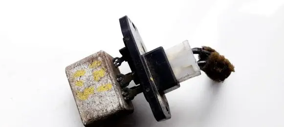 Mazda 121 SM Heater blower motor/fan resistor