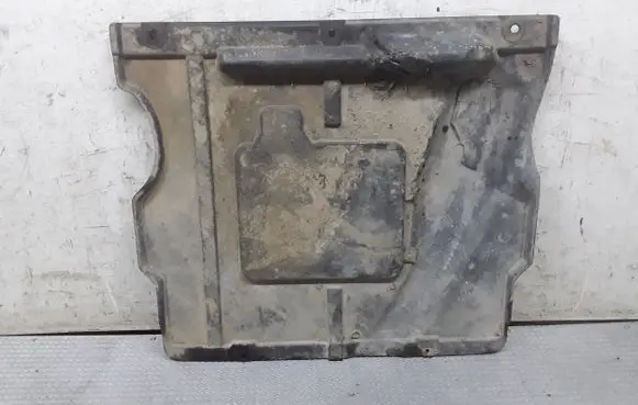 Audi 100 S4 C4 Engine splash shield/under tray 
