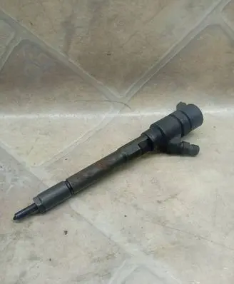 KIA Sportage Fuel injector 0445110258