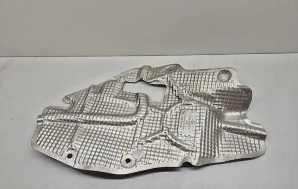 Porsche Cayenne (92A) Heat shield in engine bay 7P0825615C