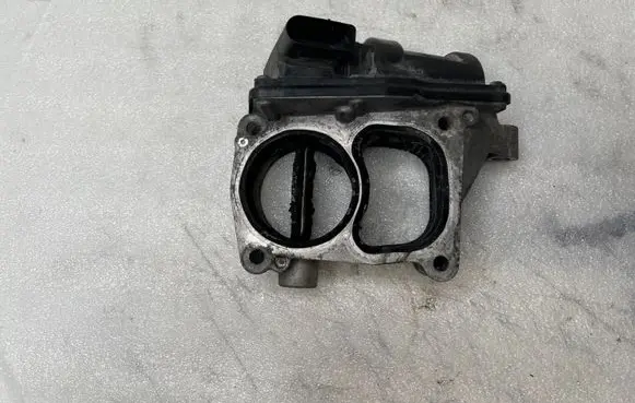 Volkswagen Touareg III Throttle valve 059129593S