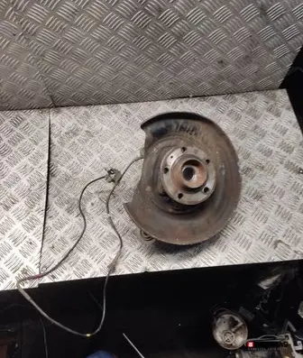 Volvo XC70 Rear wheel hub 