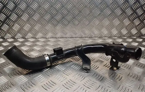 Toyota Urban Cruiser (XP110) Engine coolant pipe/hose