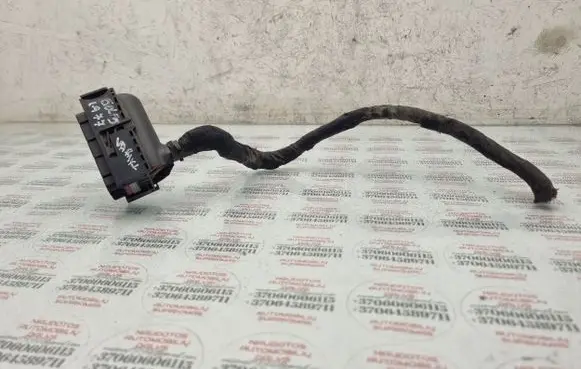 Volkswagen Golf V Engine installation wiring loom 3C0906385