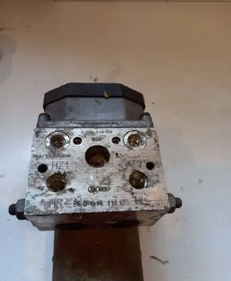 Audi A6 S6 C5 4B ABS Pump 0265220411