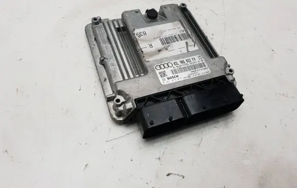 Audi A4 S4 B8 8K Engine control unit/module 03L906022FH 03L906022FG 0281015015