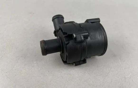 Skoda Superb B8 (3V) Electric auxiliary coolant/water pump 5G0965567 0392023209