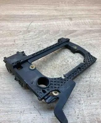 BMW 5 E39 Front door exterior handle/bracket BMW5SERIESE39 DRIVEDOORRIGHTSIDE