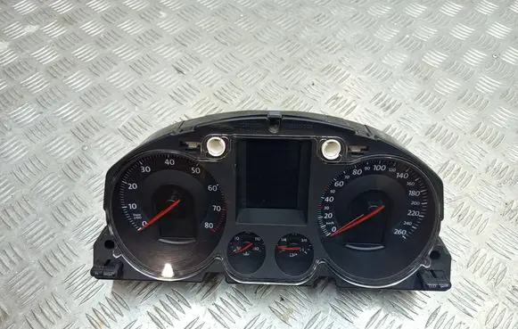 Speedometer (instrument cluster)
