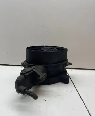 BMW 5 E39 Mass air flow meter 0928400468