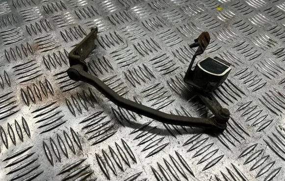 Ford Mondeo MK IV Headlight/headlamp level sensor 8G9N3C492AA 8G9N3C492