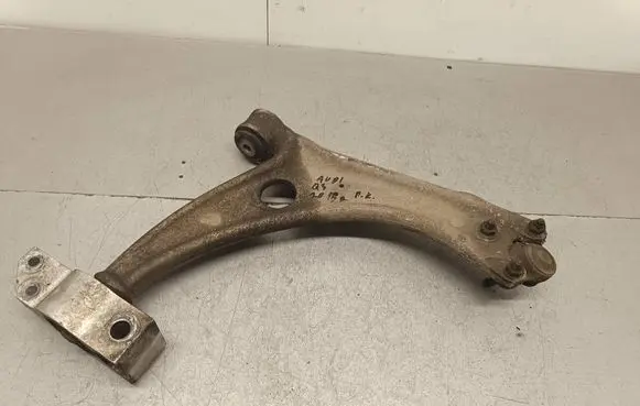 Audi Q3 8U Front lower control arm/wishbone