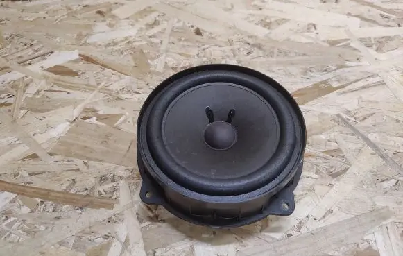 Maserati GranTurismo Front door speaker 512022 287091001