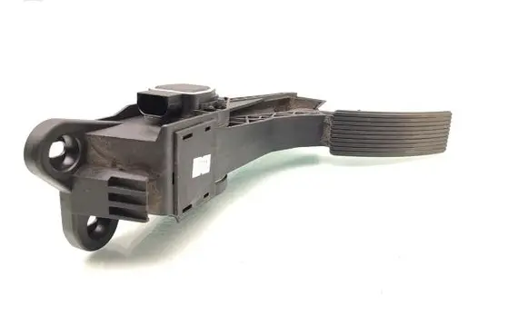 Mercedes-Benz ML AMG W164 Accelerator throttle pedal A1643000004